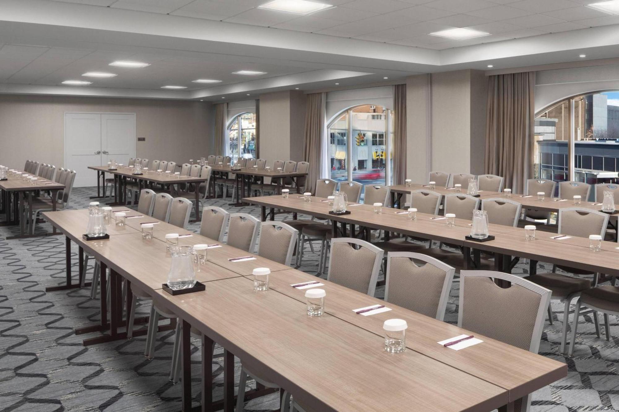 Residence Inn By Marriott Stamford Downtown Экстерьер фото