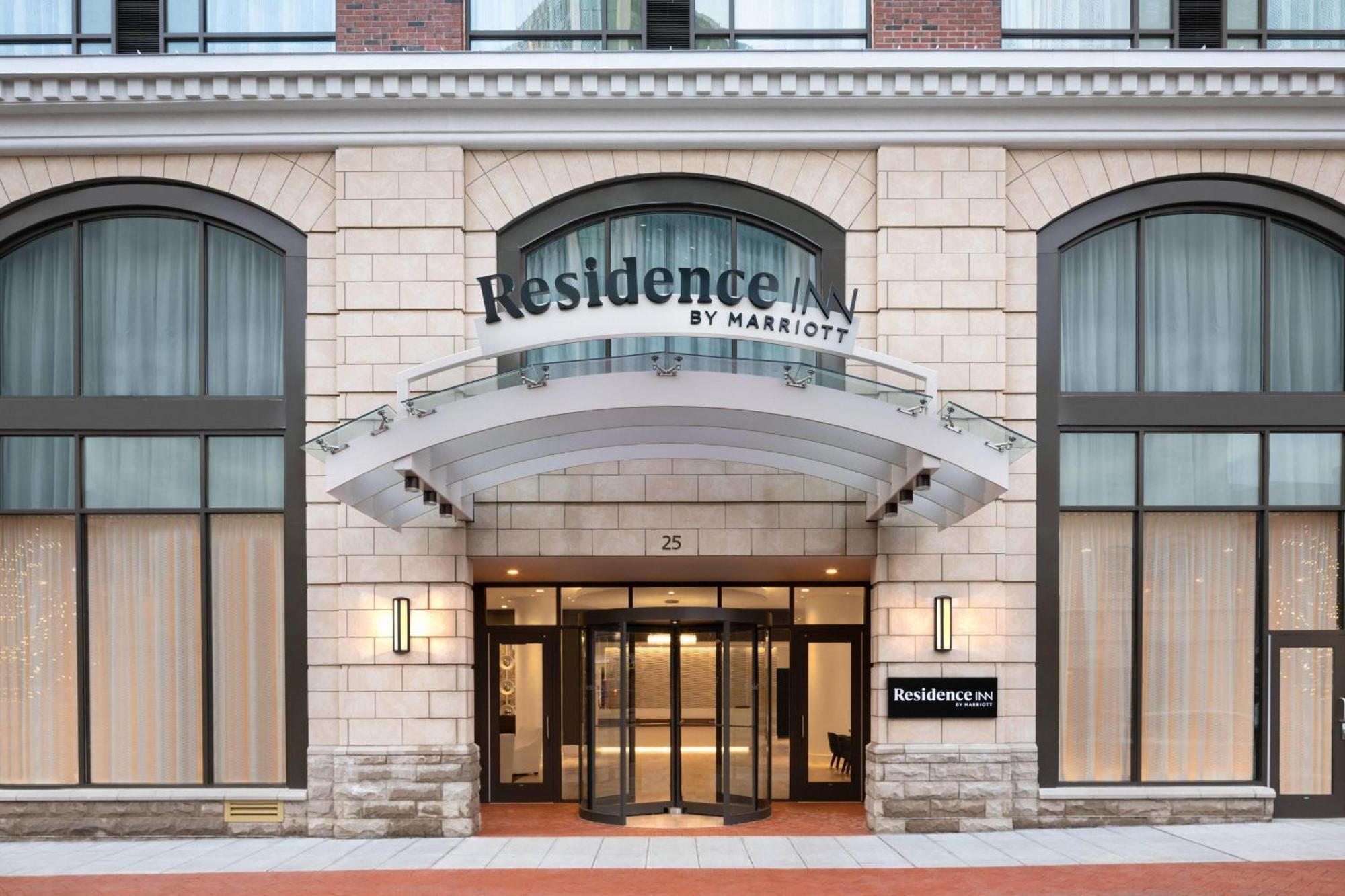 Residence Inn By Marriott Stamford Downtown Экстерьер фото